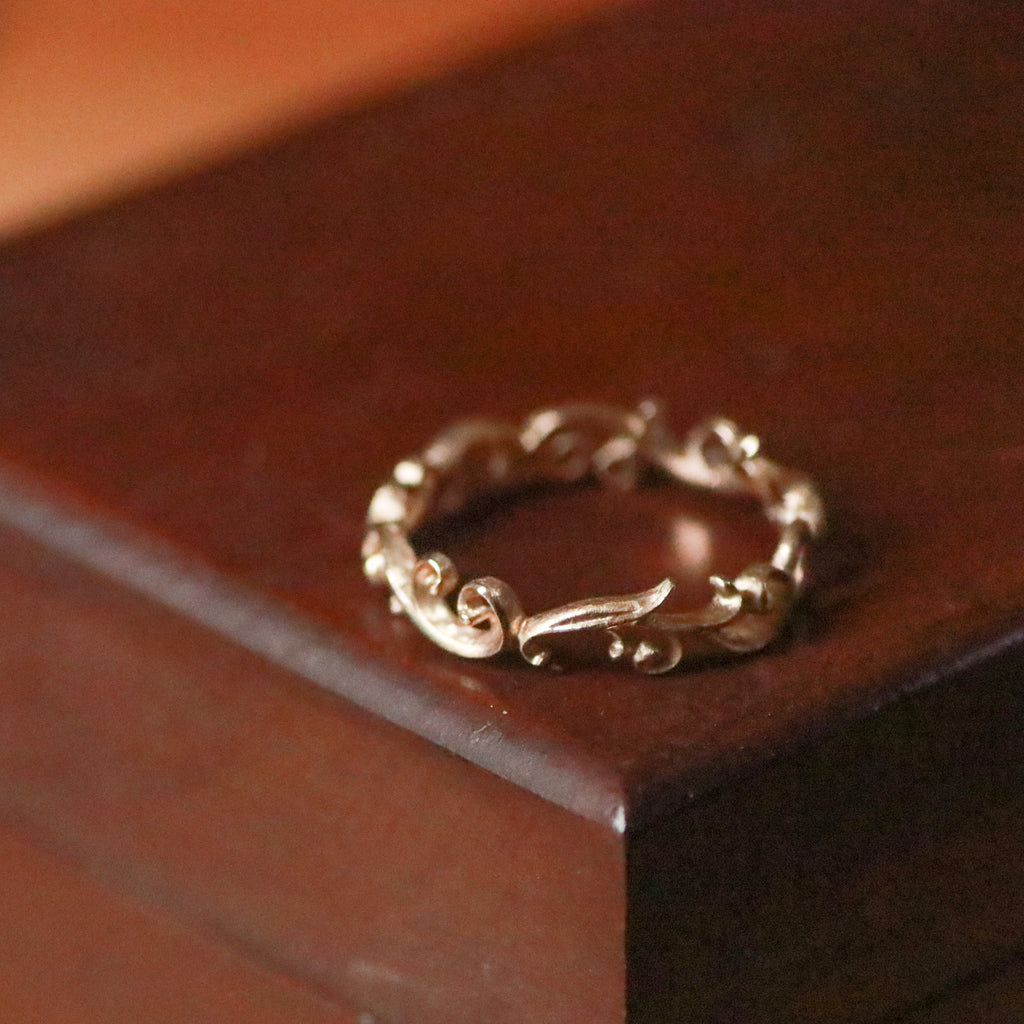 Full Karakusa ring